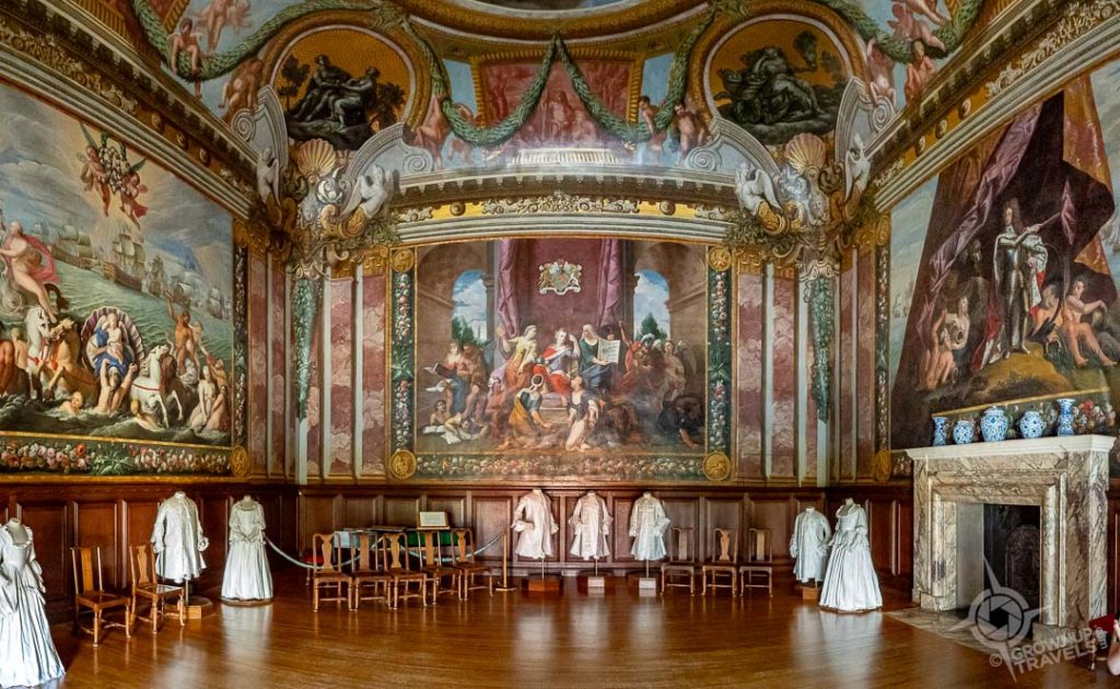 Hampton Court Palace Privy Chamber_
