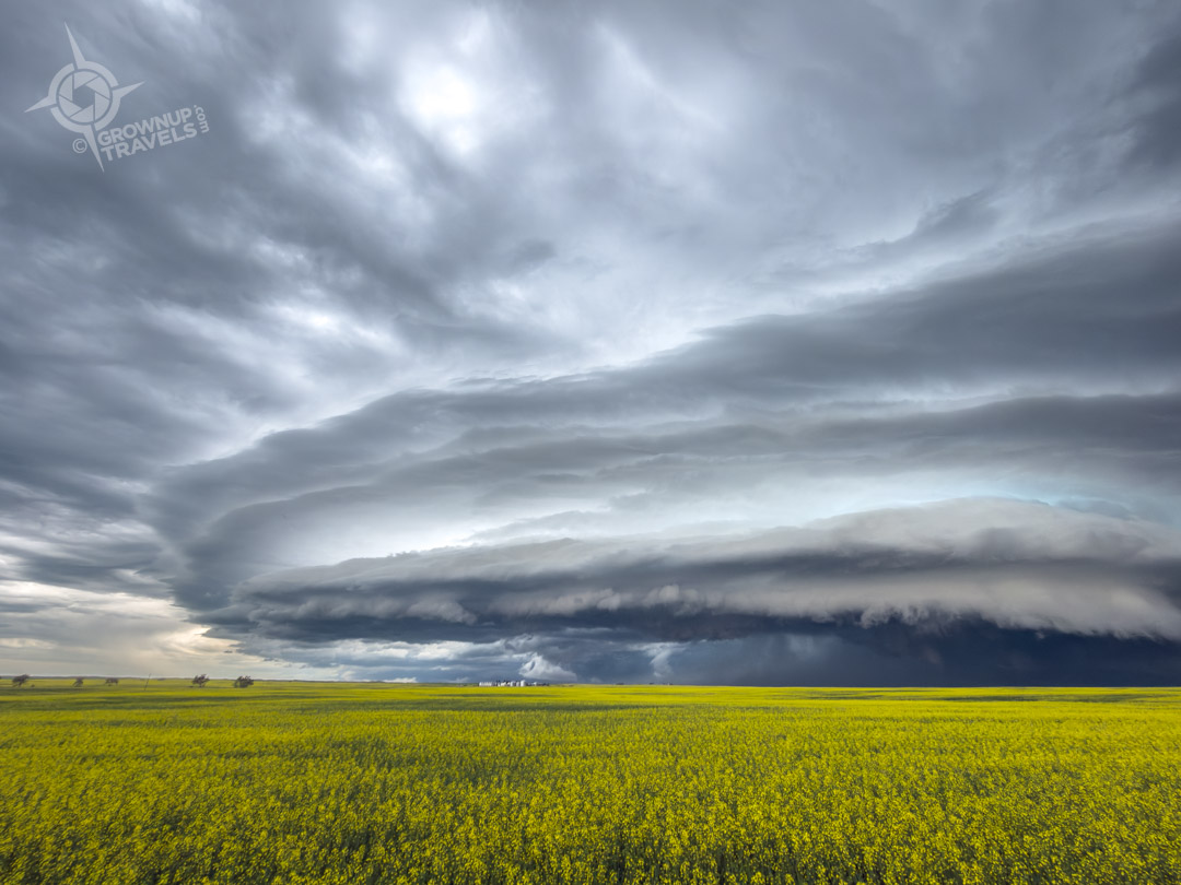 Storm Chasing Saskatchewan pancake layered super cell