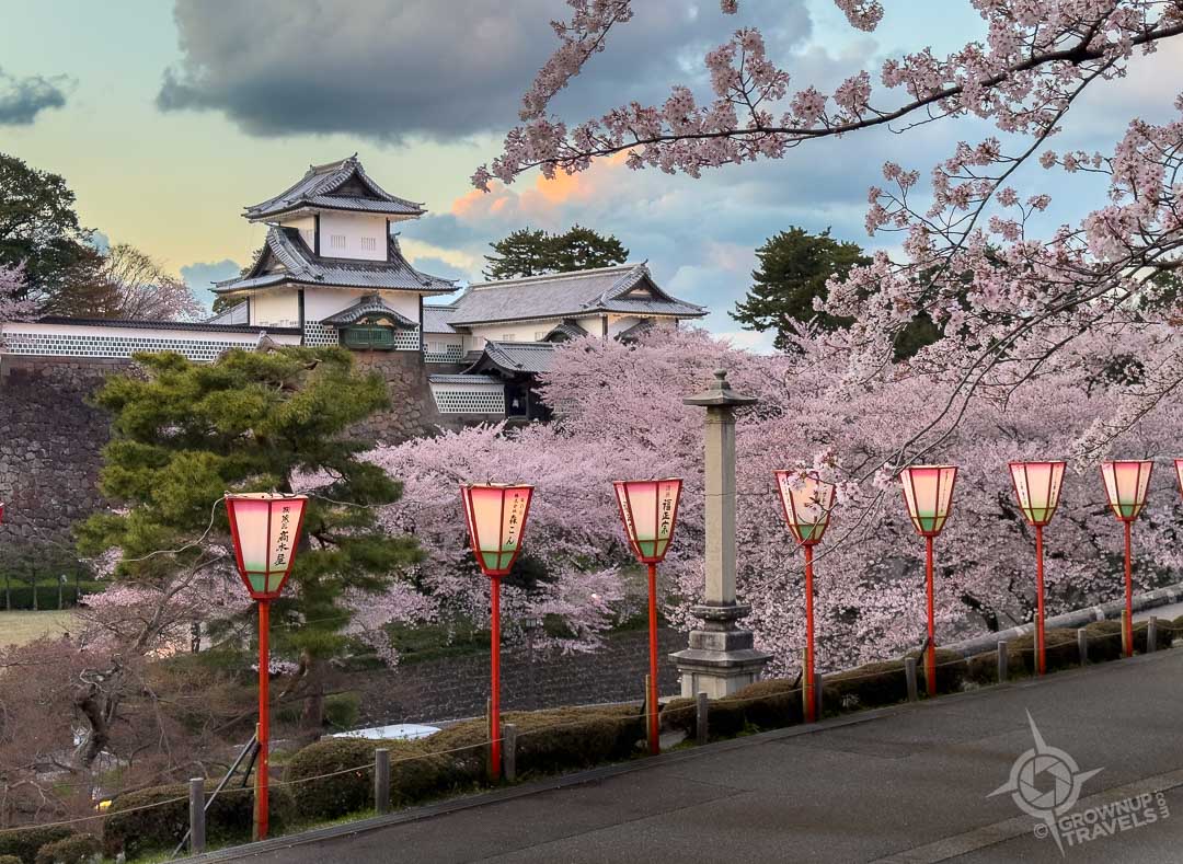 Kanazawa castle bridge gate dusk with lanterns