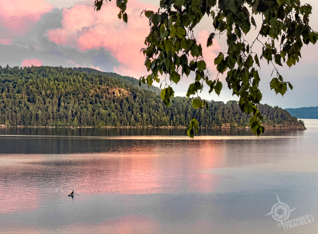 Lac Témiscamingue view from La Bannik at sunset horiz
